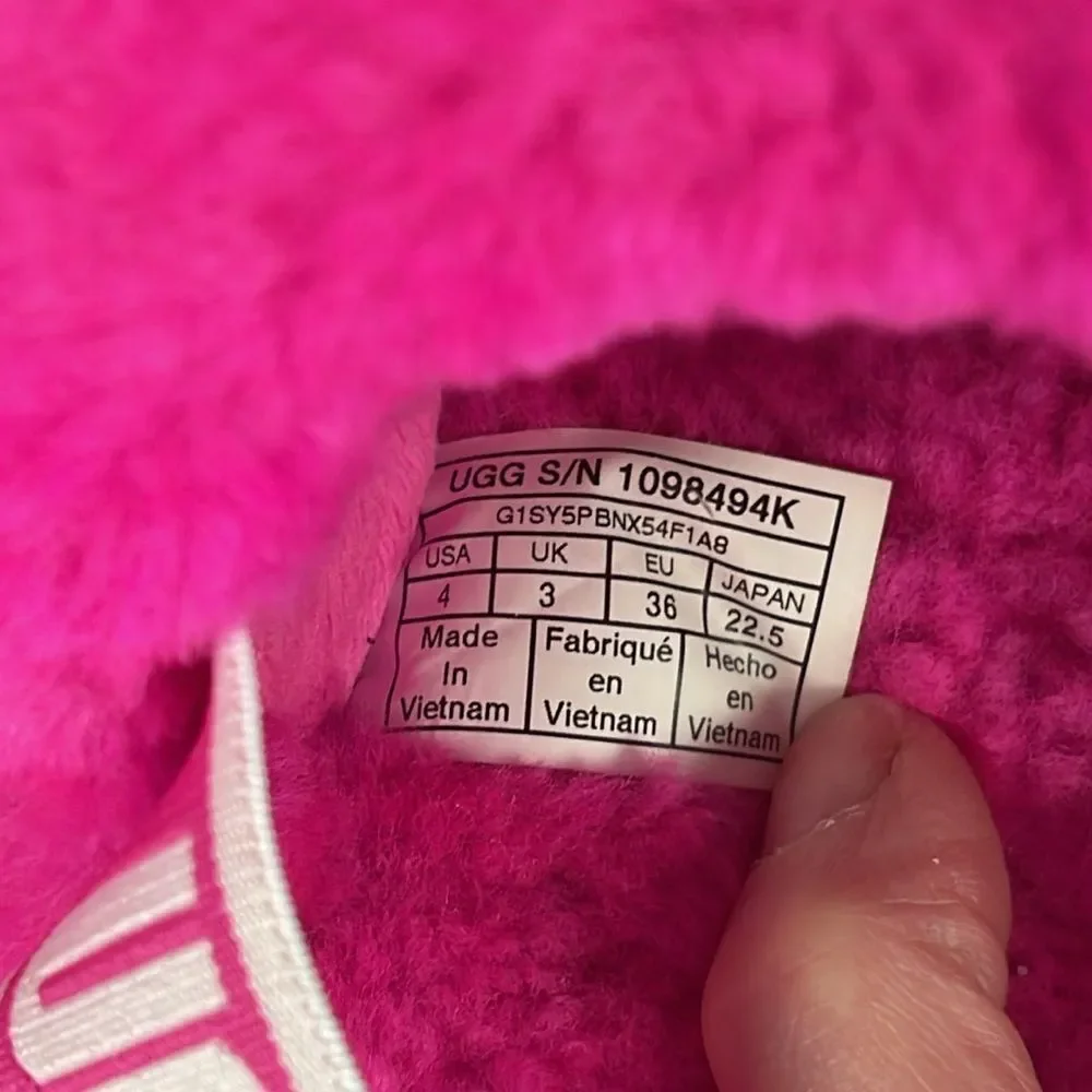 UGG Fluff Yeah Slide Kids Youth Size 4 Rock Rose -Hot Pink